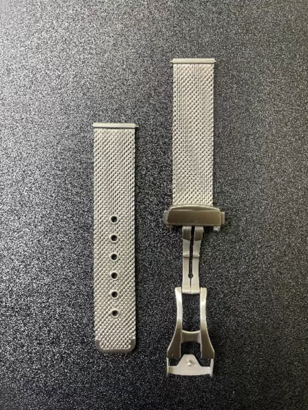 Bracciale in acciaio 316L modello 007 Shark con sgancio rapido e chiusura deployante, ansa 20 mm.