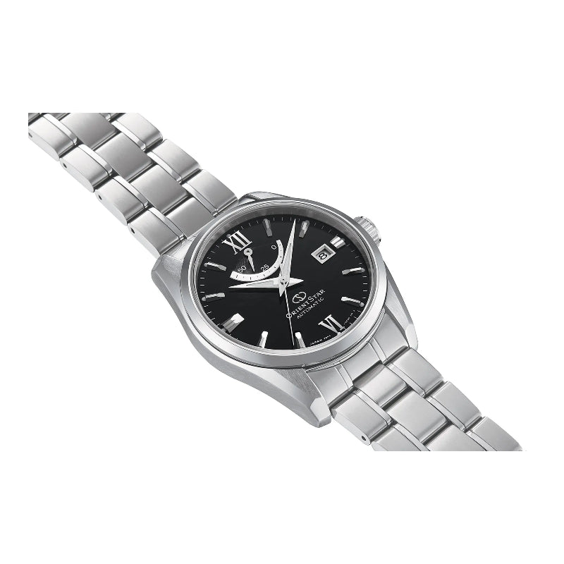 Orologio Orient Star Contemporary RE-AU0004B00B da uomo con quadrante nero, riserva di carica e bracciale in acciaio inox.